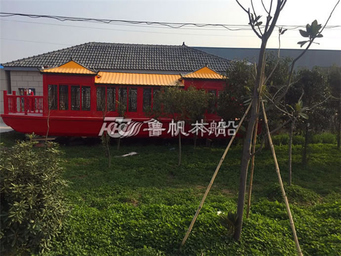 水庫觀光畫舫