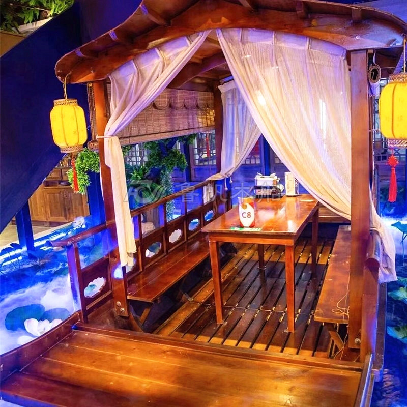 室內餐飲船